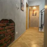 Royal Old Town Aparthotel 3*