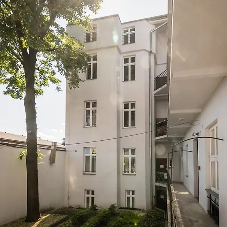 Royal Old Town Aparthotel 3*
