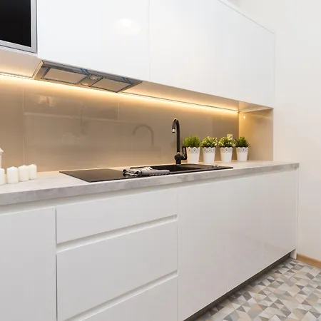 Royal Old Town Apartahotel