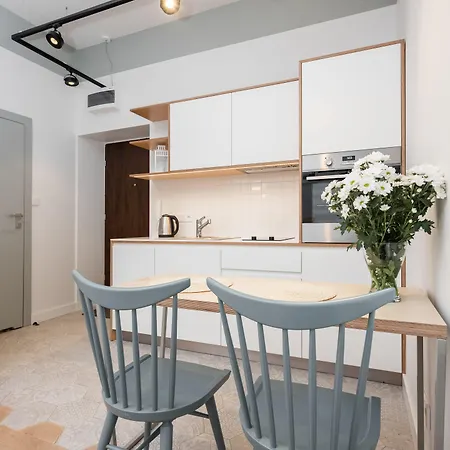 Apartahotel Royal Old Town 3*