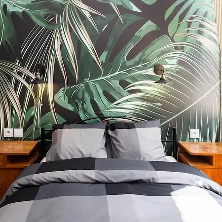 Royal Old Town Apartahotel 3*