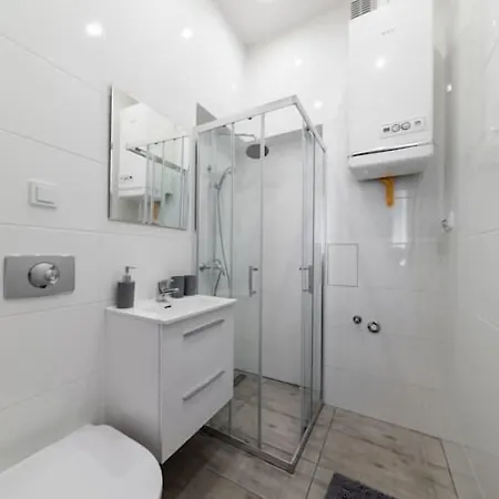 Royal Old Town Apartahotel