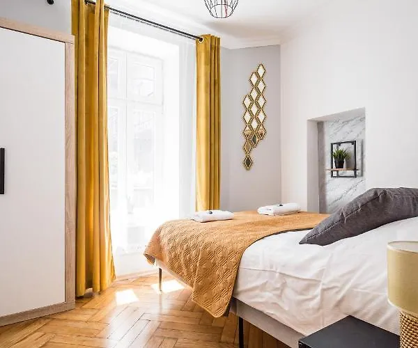 شقة فندقية Royal Old Town 3*